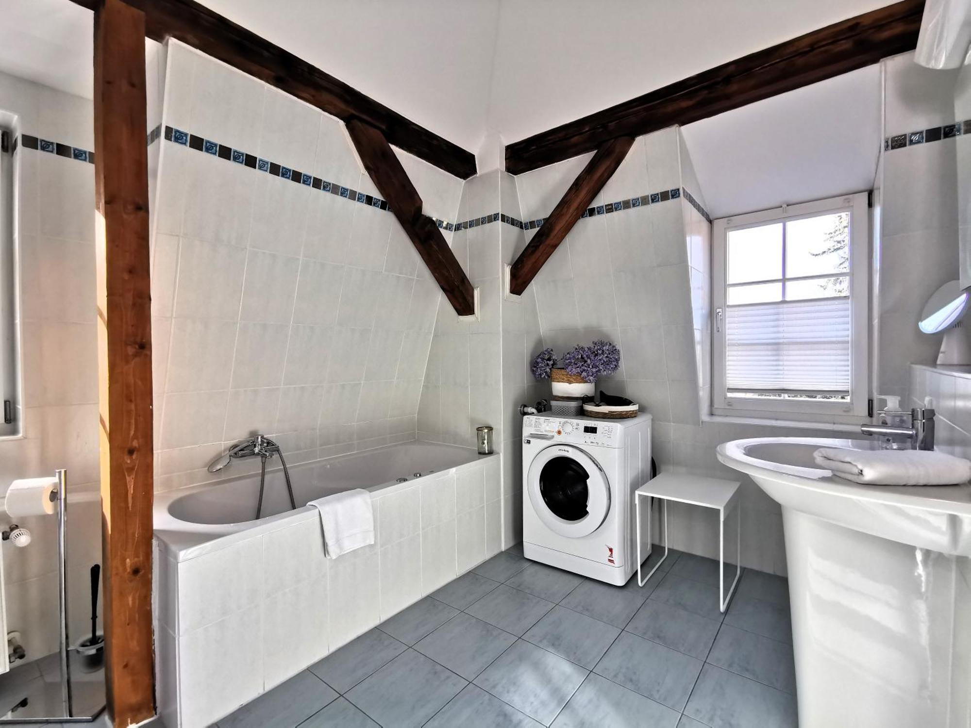 Bohnapartments Steigerwald - Natur In Der Stadt - Vollausstattung - Wlan - Gratis Parkplaetze แอร์ฟวร์ท ภายนอก รูปภาพ